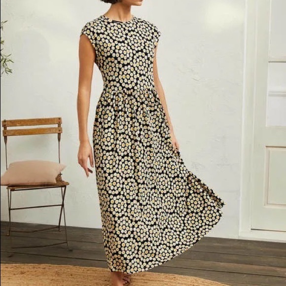 Boden | Dresses | Boden Easy Tshirt Midi Dress Black Ditsy Swirl | Poshmark